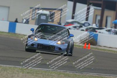 media/Dec-19-2025-Lucky Dog Racing (Fri) [[3b7b1b5fc8]]/Beginner/Session 2 Turn 1/